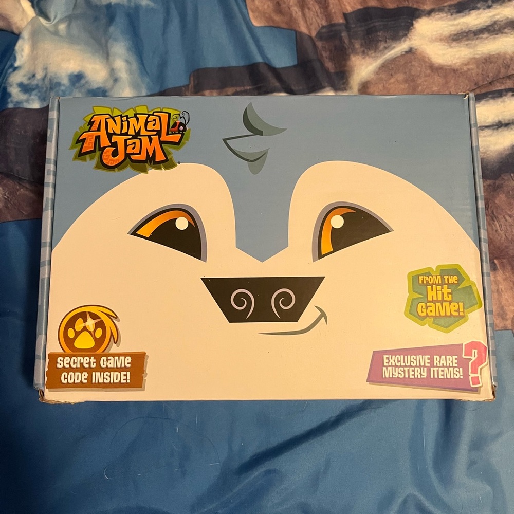 Winter 2016 animal jam box by CultureFly COMPLETE